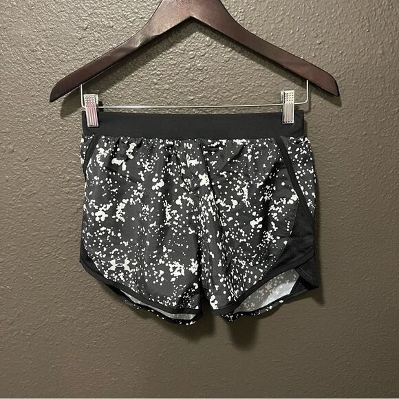 Women's UA Fly-By 2.0 Printed Shorts - Picture 6 of 11